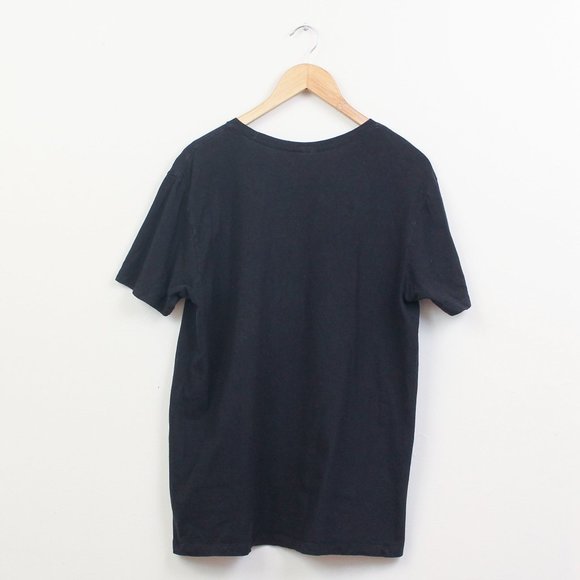 Selena Shirt Womens Large Black Graphic Tee - Picture 6 of 6